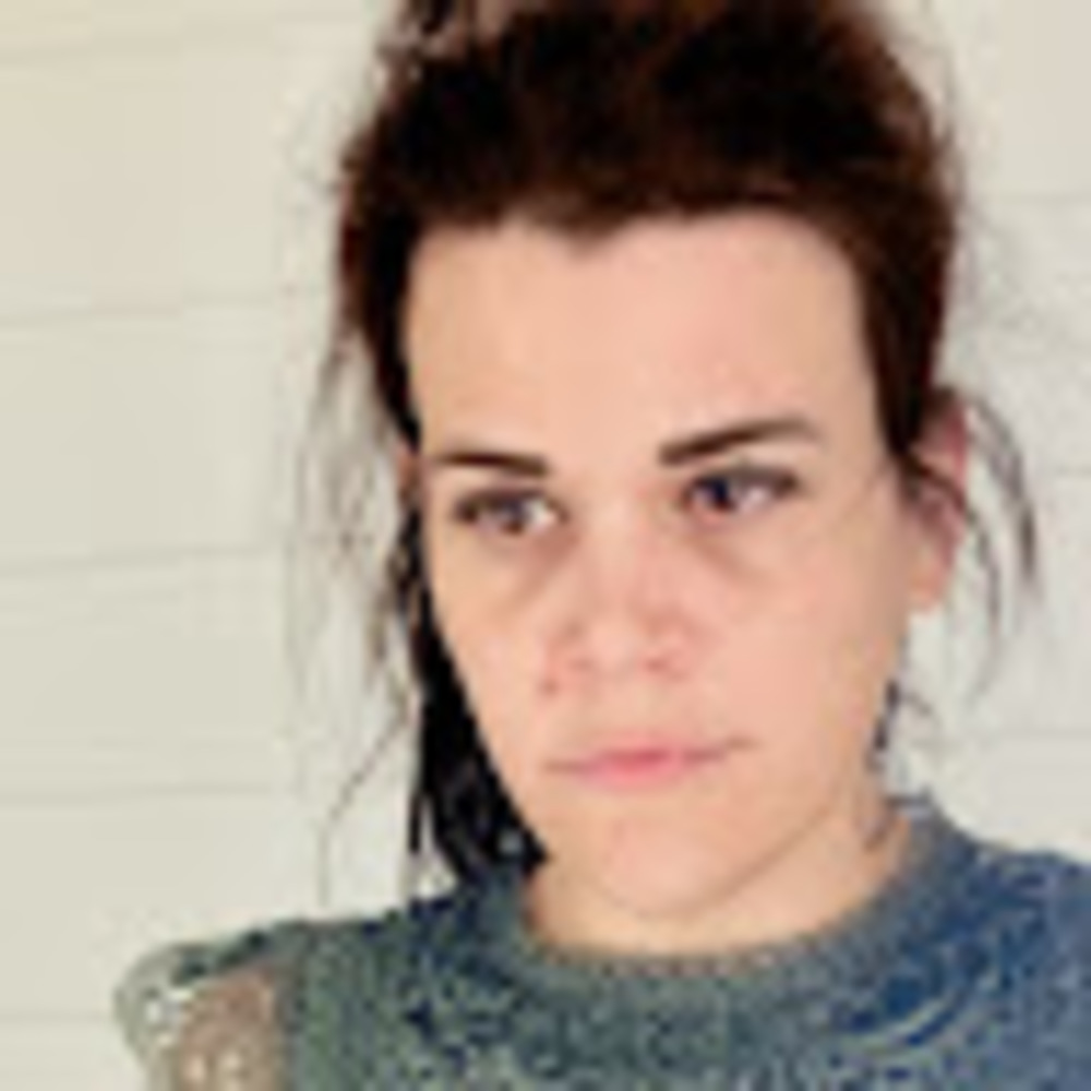 Meet your Posher, Holly